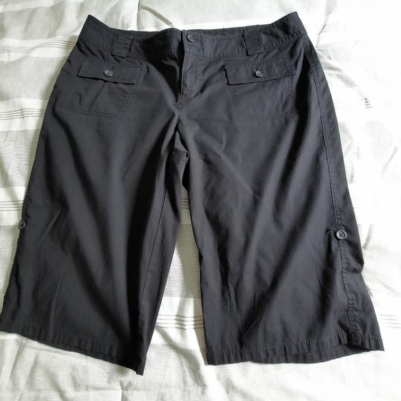 Stamp 10 Size 12 Women's Bermuda Dress Walking Shorts Black Roll up hem - Picture 1 of 5